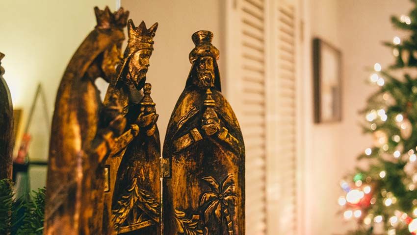 Estatuillas Reyes Magos - Historias Cortas